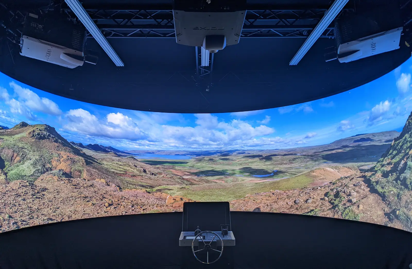 Scalable Display Technologies Announces Technical Collaboration with Norxe