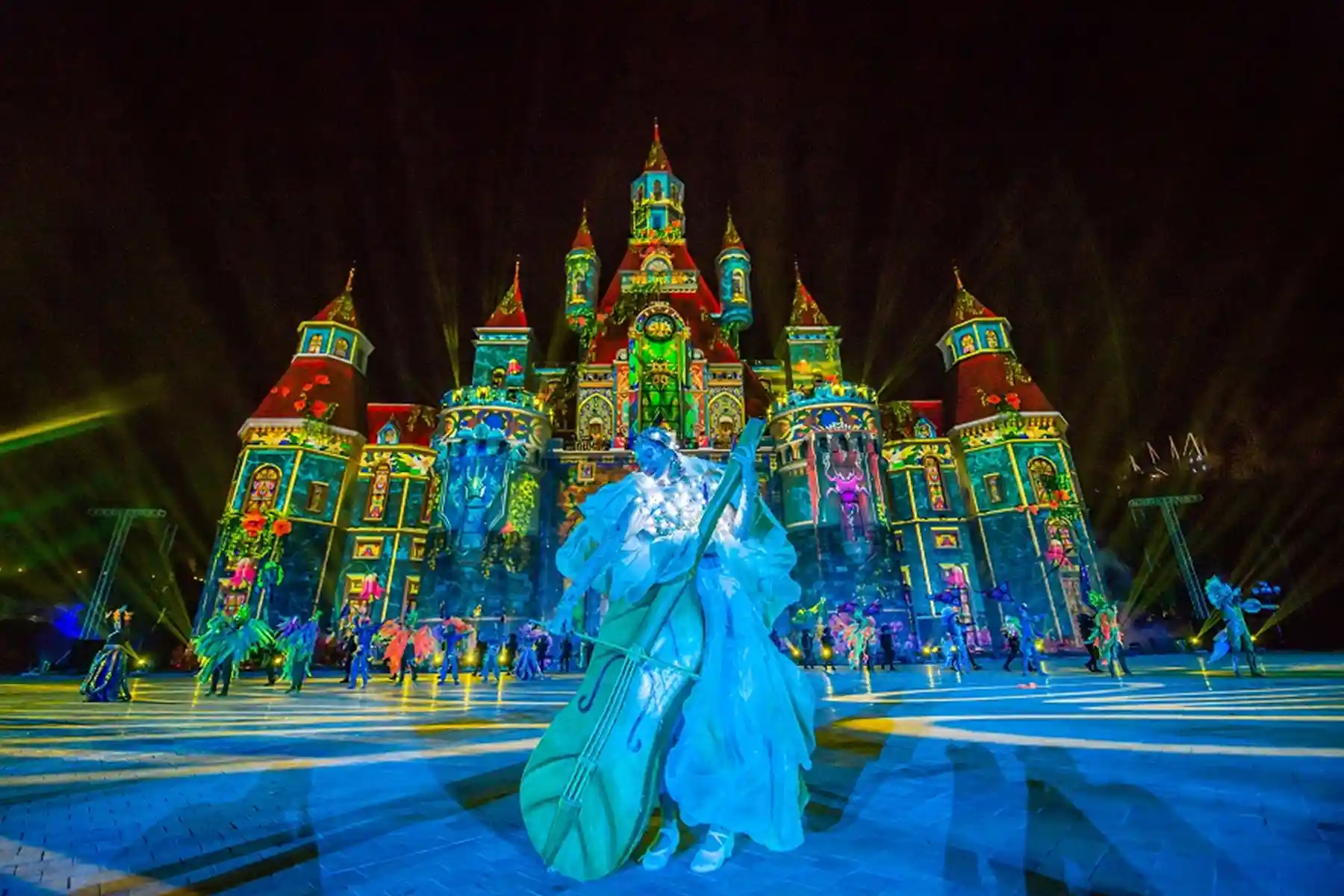 Castle façade projection mapping calibrated with Scalable Atlas
